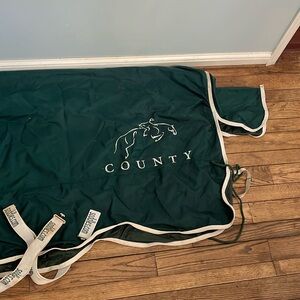 County horse blanket/sheet/turnout sz 78
